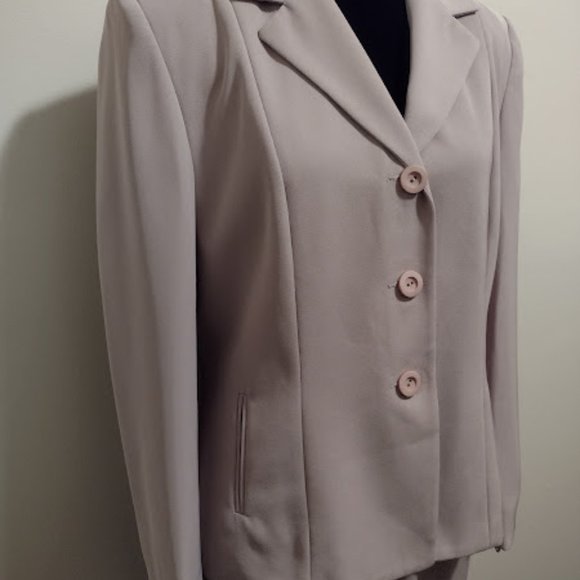Ingenuity, 2pc Pant Suit, Beige Color, Size-12, Dry Cleaned - Picture 8 of 8